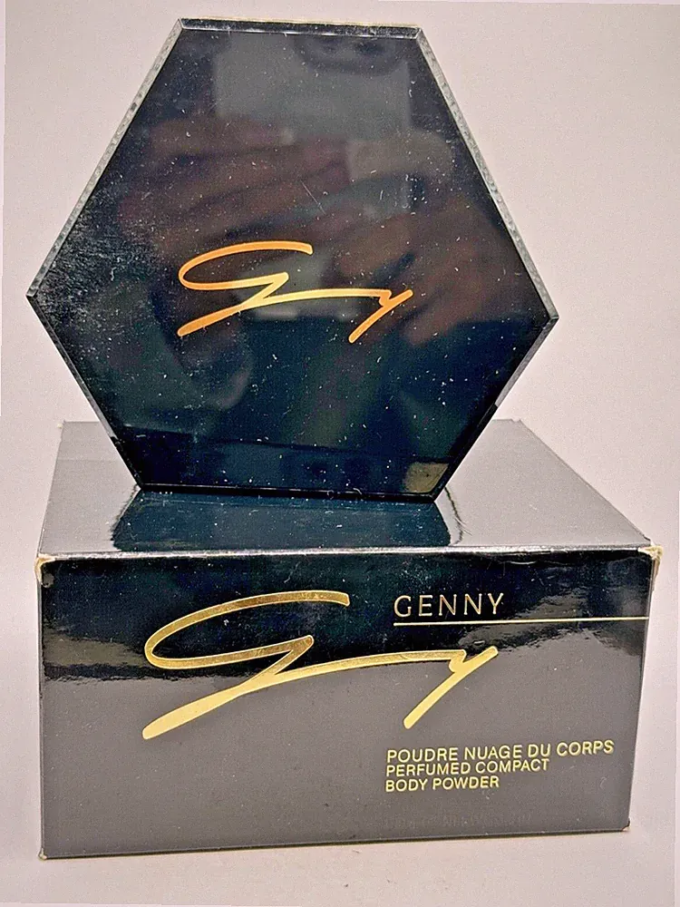 GENNY 100G PERFUMED CLASSIC COMPACT BODY POWDER (NEW WITH BOX)